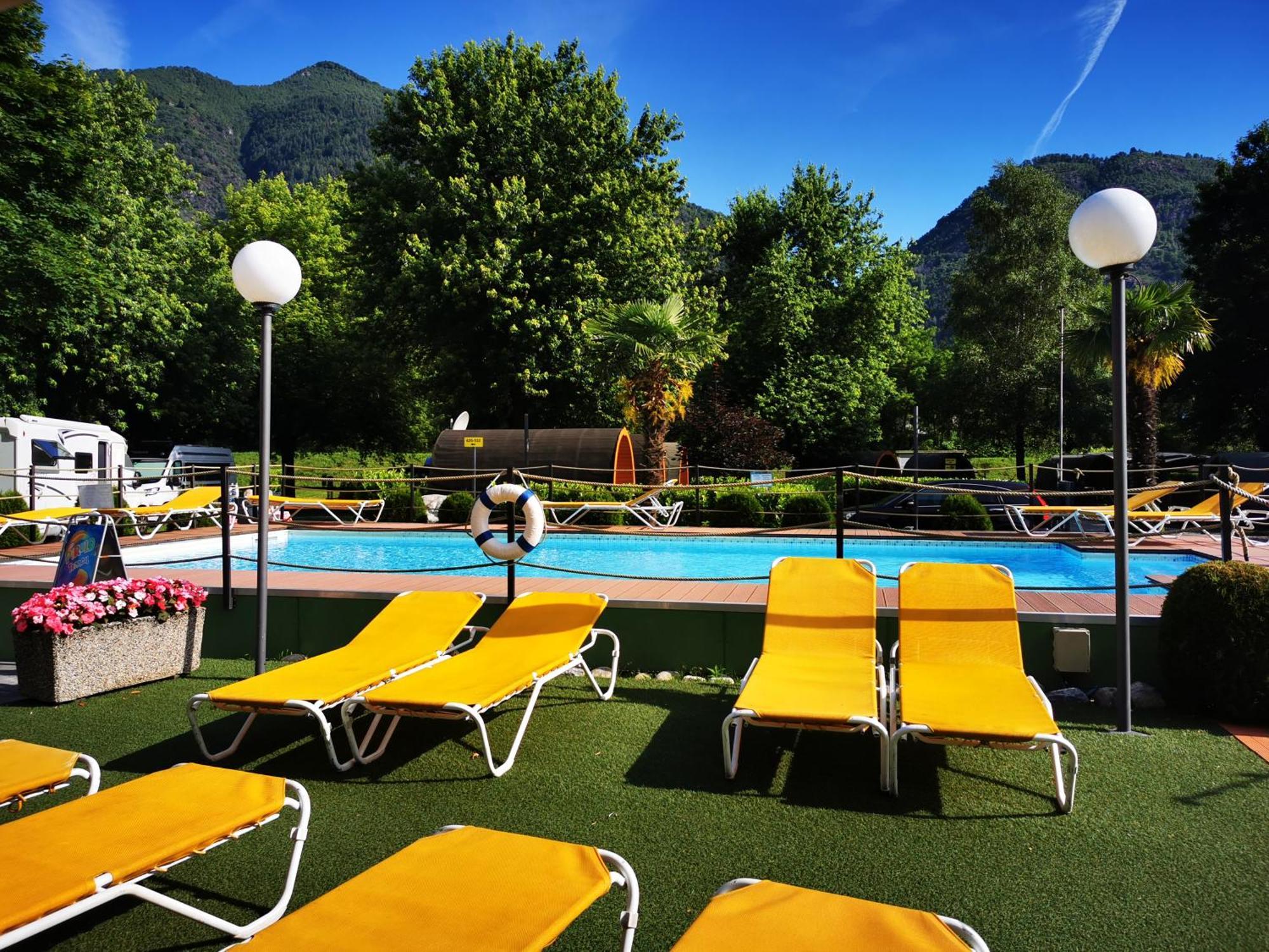 Camping Melezza Losone Εξωτερικό φωτογραφία